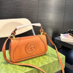 Gucci Blondie Medium Top Handle Bag Brown - Image 2