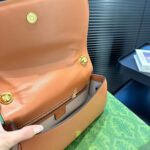 Gucci Blondie Medium Top Handle Bag Brown - Image 7