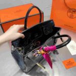 Hermes Birkin Black Shiny Porosus Crocodile Bag - Image 4
