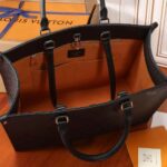 Louis Vuitton Onthego MM Monogram Empreinte Black Tote Bag - Image 5