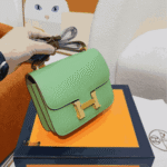 Hermès Constance 18 Epsom Leather Handbag Vert Criquet - Image 4