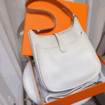 Hermès Evelyne 29 Taurillon Clémence Leather Crossbody Bag White - Image 2