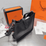 Hermès Evelyne Clemence Leather Crossbody Bag Black - Image 2