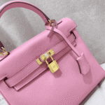 Hermès Kelly 28 Sellier Leather Handbag Rose Pink - Image 7