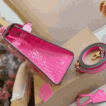 Hermès Kelly 25 Alligator Leather Handbag Pink - Image 7