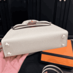 Hermès Kelly Mini Epsom Leather Handbag Craie Cream - Image 5