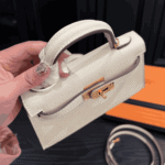 Hermès Kelly Mini Epsom Leather Handbag Craie Cream - Image 4