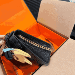 Hermès Kelly Mini Pochette Shiny Alligator Black - Image 2