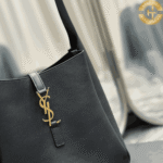 Saint Laurent Le 5 À 7 Supple Large Black Grained Leather Shoulder Bag - Image 3