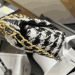 Chanel 19 Bag Tweed Beige & Black - Image 4