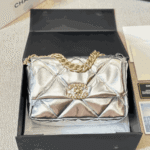 Chanel 19 Flap Bag Metallic Silver - Image 5