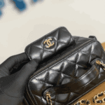 Chanel 22K Small Vanity Case with Pockets Black - Image 4