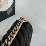 Chanel Le Boy Chevron Black - Image 4