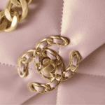 Chanel 19 Flap Bag Light Pink - Image 7