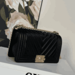 Chanel Le Boy Chevron Black - Image 7