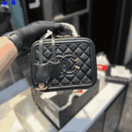 Chanel Vanity Case Filigree Black Gold-Tone Metal - Image 5
