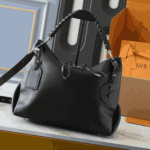 Louis Vuitton Beaubourg Hobo MM Bag Black - Image 2