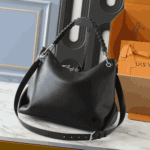 Louis Vuitton Beaubourg Hobo MM Bag Black - Image 5