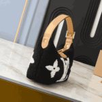 Louis Vuitton Hills Pochette Shearling Black - Image 3