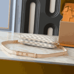 Louis Vuitton Liv Pochette Damier Azur - Image 4