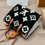 Louis Vuitton Monogram Giant Teddy OnTheGo Black - Image 4