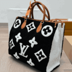 Louis Vuitton Monogram Giant Teddy OnTheGo Black - Image 6