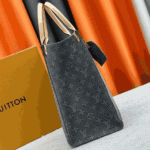 Louis Vuitton Onthego MM Washed Gray - Image 4