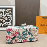 Louis Vuitton Onthego MM Monogram Canvas Dune - Image 4