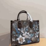 Louis Vuitton Onthego MM Monogram Canvas Ebene - Image 9