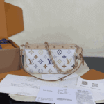Louis Vuitton x Murakami Pochette Accessoires Bag White - Image 2
