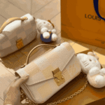Louis Vuitton Pochette Métis East West Damier Peach - Image 2