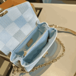 Louis Vuitton Pochette Métis East West Damier Light Blue - Image 4
