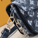 Louis Vuitton Pochette Métis East West Monogram Spruce - Image 3