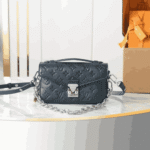 Louis Vuitton Pochette Métis East West Shimmery Ink - Image 3