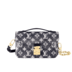 Louis Vuitton Pochette Métis East West Monogram Spruce