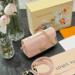 Louis Vuitton Pochette Métis East West Pink Opale - Image 5