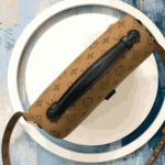 Louis Vuitton Pochette Métis Monogram Reverse Canvas Brown - Image 7
