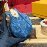 Louis Vuitton Pochette Valley Blue Denim - Image 9