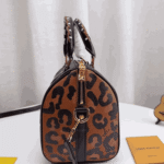 Louis Vuitton Wild at Heart Speedy Bandoulière - Image 5