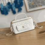 White Small Vanity Case With Pockets - Image 3
