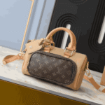 Louis Vuitton Keepall Bandoulière 25 Bag Beige - Image 2