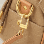 Louis Vuitton Keepall Bandoulière 25 Bag Beige - Image 5