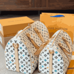 Louis Vuitton Keepall Bandoulière Vanilla - Image 4
