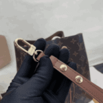 Louis Vuitton NéoNoé MM Bag Brown - Image 2