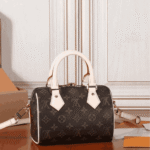 Louis Vuitton Speedy Bandoulière Monogram Canvas - Image 3