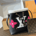 Louis Vuitton NéoNoé MM Teddy Shearling Black - Image 6