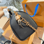 Louis Vuitton Speedy Bandoulière Black 20cm - Image 5