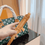 Louis Vuitton Speedy P9 Bandoulière Vert - Image 4